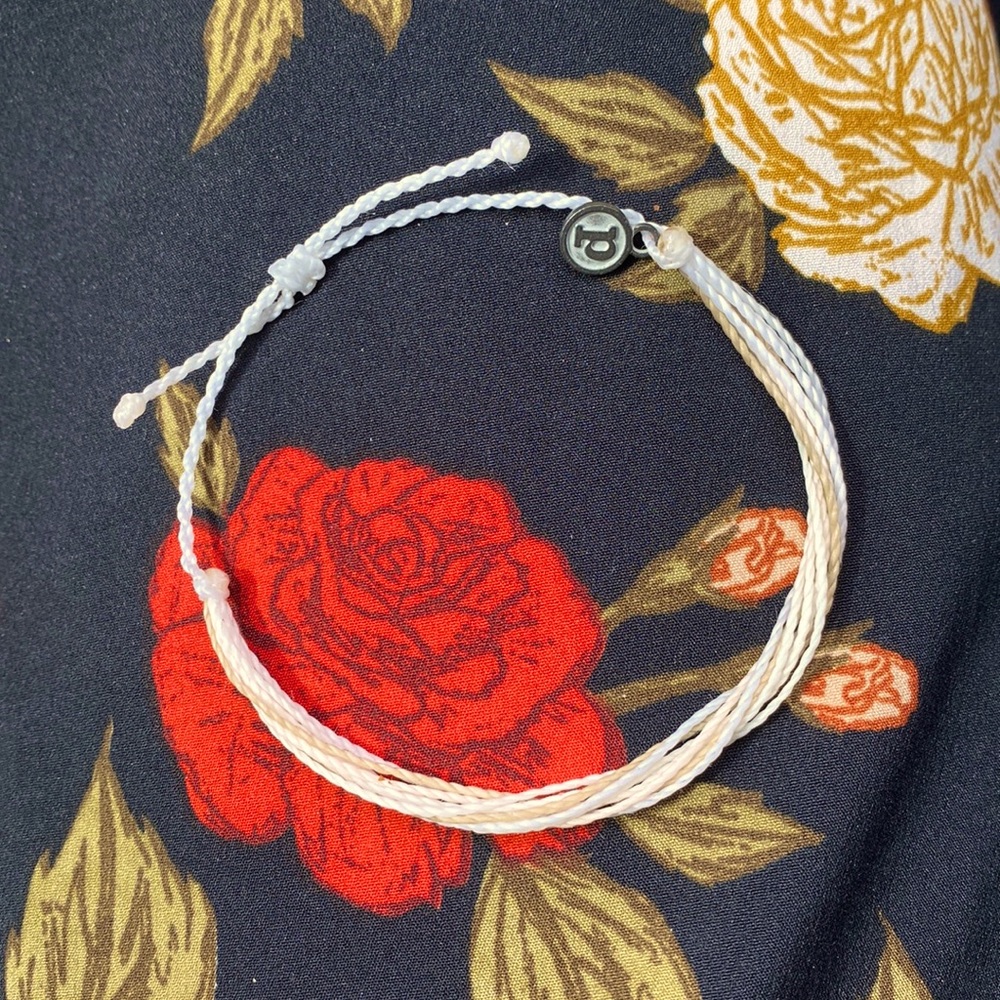 Pura Vida tan/cream bracelet